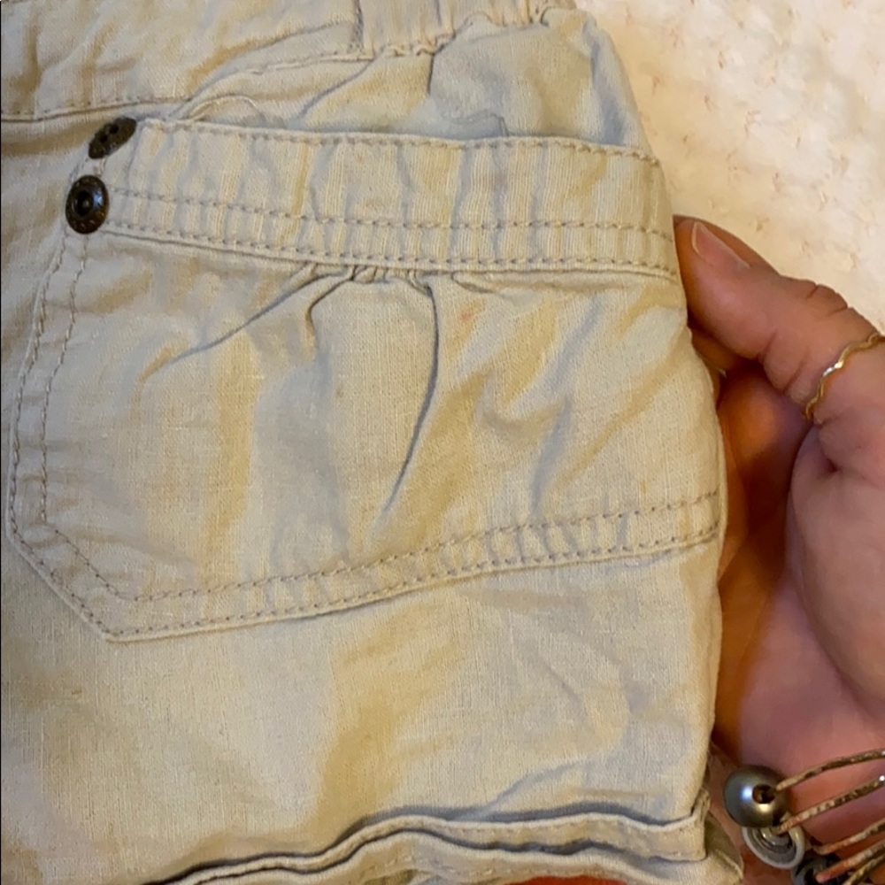 Shorts - Picture 3 of 4